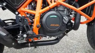 KTM Duke 690 R 2017 Présentation/ Akrapovic exhaust