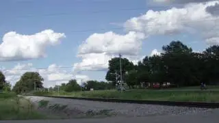 KWT GP10 305 leads Z978-21 North through Huntington