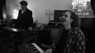 The Invisible Orchestra - Hubberts Bridge
