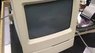 Apple Macintosh Classic after recapping