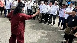 Kunjungan Mayjend TNI (Purn.) H. Joko Warsito ke DPD Perindo Tangsel disambut Palang Pintu