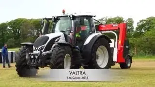 ScotGrass 2016.Kuhn Large Square & Round Bale Wrapper.SW 4014