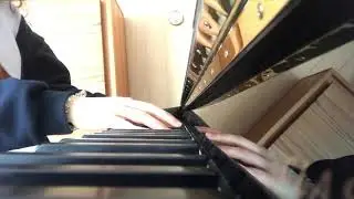 &ldquo;Floating&rdquo; - light & emotional Piano music