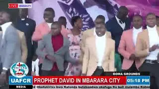 Gwanga mujjje ~Born to praise choir  UAFCR