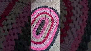 tapetes exclusivos com sobrinhas #crochet #tapete #tapetedecroche #sobrinhas