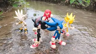 Sonic the hedgehog action figure :Sonic/knukles/Super sonic/Prime/Jaks/Were hog/Tails/Super shadow