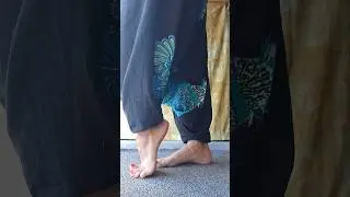 Flexions des orteils 🖤 #pieds #myhighheelsdesigns #heellover #barefoot #feet #piedsnus #tr&egrave;s #woman