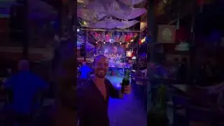 Live Music in Bali! Where to go? This is what happens when guests take over the live band and offer