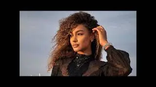 SAMIRA LUI