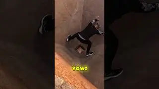 Like si quieres ver c&oacute;mo saldr&aacute; de esta 😂😂 #shorts #parkour #humor