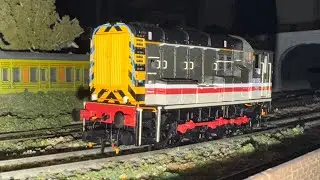 The HORNBY is, (R30368) Class 08 'Gronk' Diesel Shunter 0-6-0 BR INTERCITY Swallow Livery No.08570.