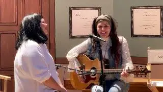 Sara Petite performing as Loretta Lynn @ The Roseanne Lanford Days popup @ San Diego Comic Con