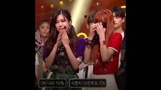 Lisa before vs. now reaction on receiving awards 💖✨