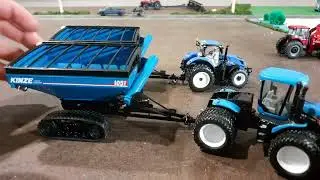 1/64 Kinzie 1051 Grain Carts Tracked and Wheeled Version made by SpecCast