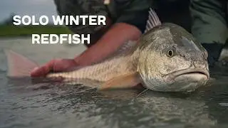 Зимняя ловля красной рыбы нахлыстом | Рыбалка в одиночку на лодке