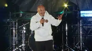 Lean into God&rsquo;s Presence - Francis Chan Pepperdine 2025 Worship Summit