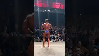 Chris bumstead posing routine evls prague pro 2024