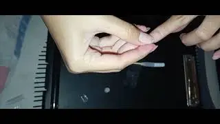 Easy way mag dikit ng fake nails #DIY #fakenails #art #nails #nailart 