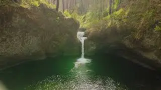 Picturesque Punch bowl  Falls, The  Great Oregon Outdoors