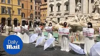 Italian brides protest as lockdown caused wedding cancellations