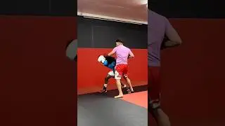 Elite Canadian National Boxer Stays Slick vs Pro Kickboxer in Sparring #boxing #sparring