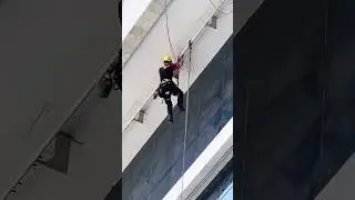 Rope access team facades cleaning & rebelay rigging