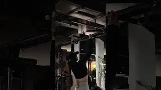 Китайская девушка на тренировке в спортзале 2950💪 Вдохновение от азиатской фитнес-модели