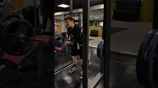 Поднимаю тяжести #бодибилдинг #motivation #качалка #масса #трансформация