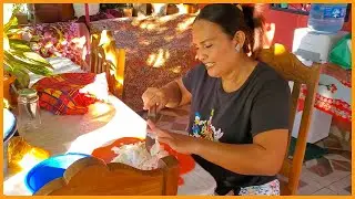 Preparando un chile casero.