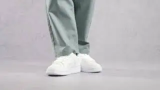 DC MANTECA SE WHITE / GOLD - ON FEET