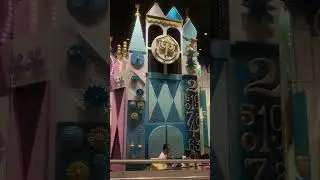 Disney world during Christmas!! #disneyworld #disney #wdw #juliamdisneyshorts #magic #wdw50 #wdw50th