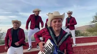 LA PROFESORA CORRALEROS DEL AMOR