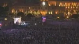 Pashinyan addresses supporters in Yerevan