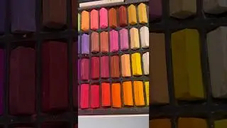 CREATING AN ACRYLIC COLOR USING CHALK?? 😱💅🏼