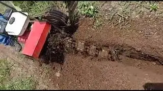 Portable mini trencher 9833901114