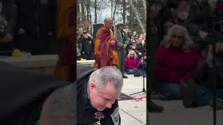 The head monk Bhikku Pannakara answers a question about non-attachment and Aloka