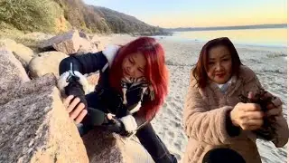 Public Asmr at Tr&eacute;beurden Beach 