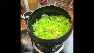 Japan's Nitrogen-Treated Tech Creates A Forever Non-Stick Pan