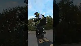 Съемка от лица соседнего упора))#euc #insta360 #nosfetaero #моноколесо #monocycle #lynx #girl