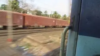 Speedy Xing With Falaknuma Express & Flies Past Shyamchak : Mumbai Superfast Charging at 110 Kmph!