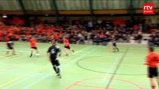 Halve finale Protos Weering Zaalvoetbaltoernooi Hoogeveen
