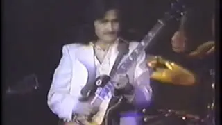 Cities On Flame With Rock and Roll - Blue &Ouml;yster Cult Live 1976