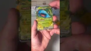 Pulling a Venusaur EX from a Pok&eacute;mon 151 pack. #venusaur #pokemon #pokemontcg #pokemon151