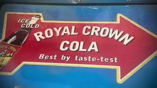 Carteles esmaltados publicitarios de la bebida de cola Royal Crown. Originales de la &eacute;poca 