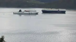 Trans Future 7 vehicle carrier arriving in Wellington habour (including crossing over with Kaitaki)