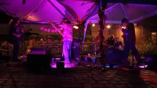 The Punch Bowl, Pig Whistle