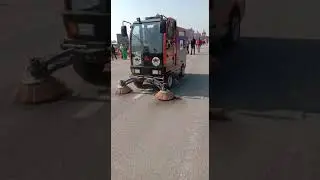 Battery operated Hydraulic industrial sweeper