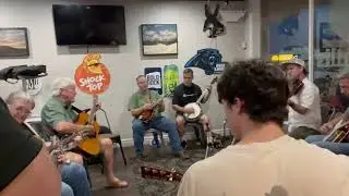 How Mountain Girls Can Love - Wednesday Jam Group #WednesdayJamGroup #bluegrassmusic