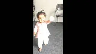 Baby girl Very Happy video This is just a game for people's children