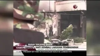 Raw  200 Inmates Escape Indonesian Prison